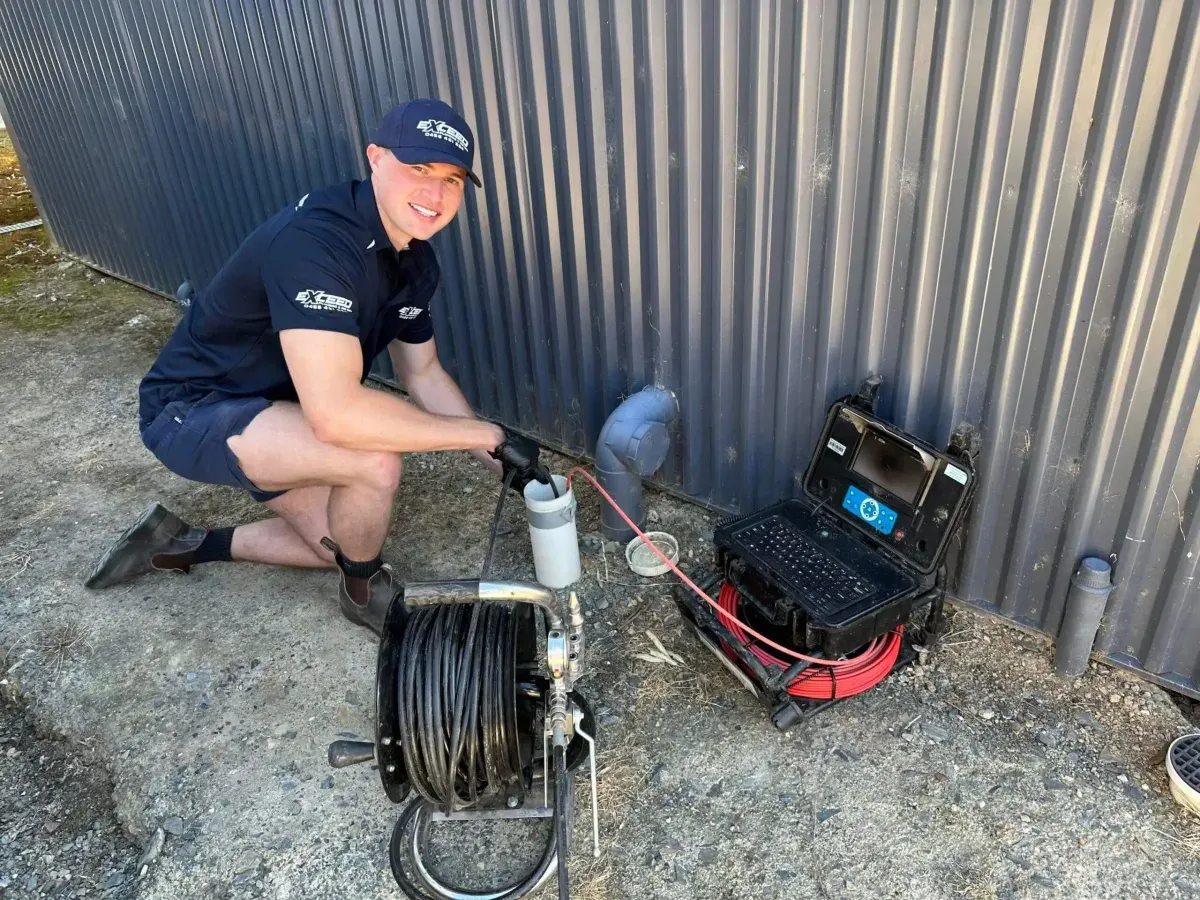 A Blakeview plumber carrying out the job step by step
